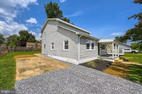 Exterior - 20 Transverse Ave, Middle River, MD 21220 photo 3 of 4