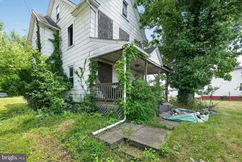 Exterior - 2923 N 2925 N Rolling Rd, Windsor Mill, MD 21244 photo 5 of 16