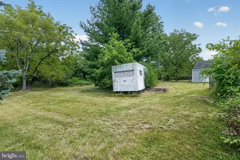 Exterior - 2923 N 2925 N Rolling Rd, Windsor Mill, MD 21244 photo 16 of 16