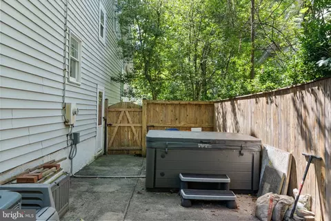 Exterior - 620 Murdock Rd, Baltimore, MD 21212 photo 7 of 7