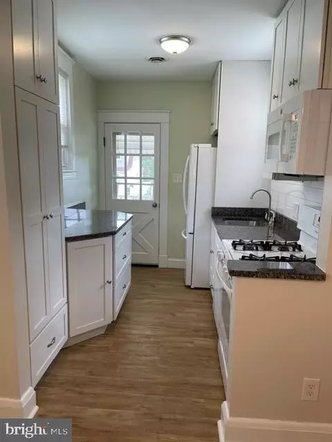 Kitchen - 2901 Delmar Ave, Sparrows Point, MD 21219 photo 2 of 2