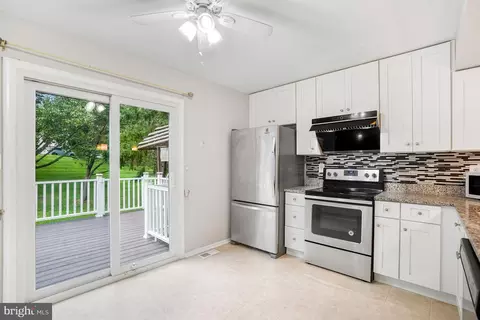 Kitchen - 3 Jack Pine Pl, Nottingham, MD 21236 photo 2 of 3