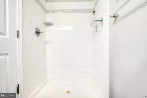 Bath - 3 Jack Pine Pl, Nottingham, MD 21236 photo 6 of 6