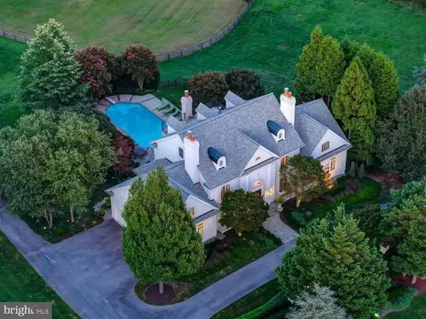 4346 Butler Rd, Glyndon, MD 21071