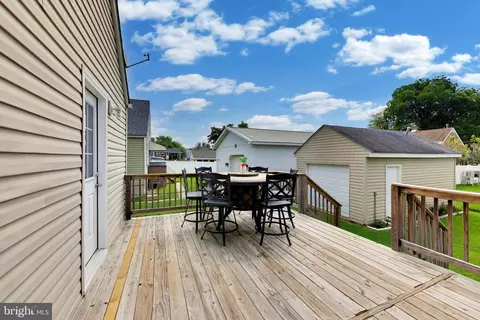 Exterior - 87 Wise Ave, Dundalk, MD 21222 photo 5 of 9