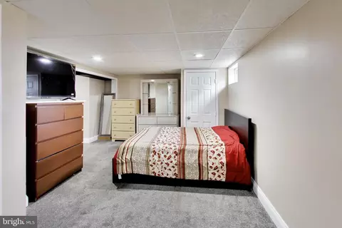 Bedroom - 87 Wise Ave, Dundalk, MD 21222 photo 3 of 3