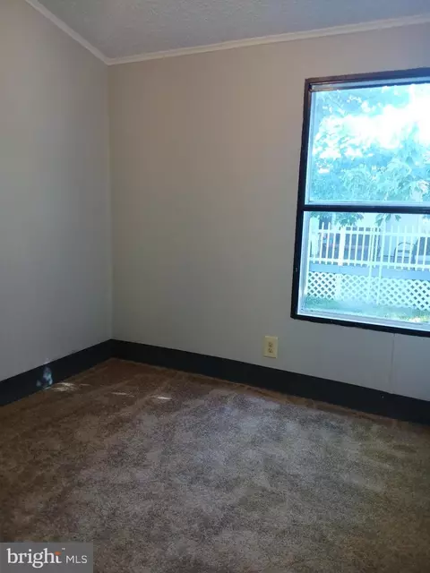 114 Roundup Rd, Middle River, MD 21220 photo 9