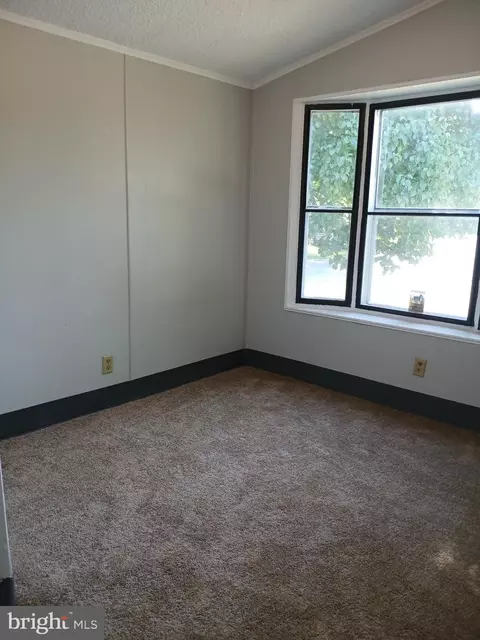 114 Roundup Rd, Middle River, MD 21220 photo 6