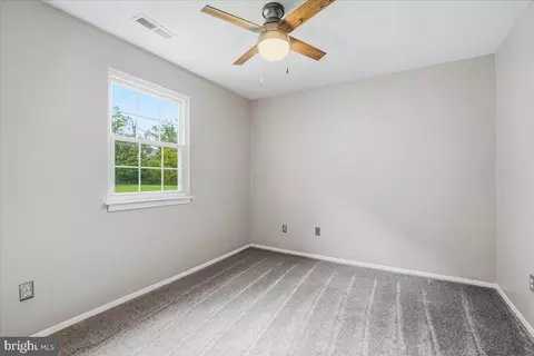 Bedroom - 7165 Fairbrook Rd, Windsor Mill, MD 21244 photo 4 of 5