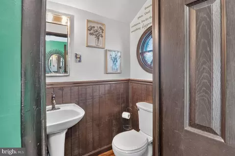 Bath - 2 Palo Ct, Halethorpe, MD 21227 photo 1 of 3