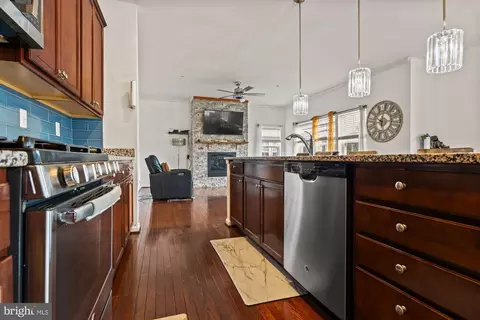 Entry Way - 1932 Rushley Rd, Baltimore, MD 21234 photo 8 of 18