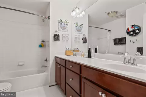 Bath - 1932 Rushley Rd, Baltimore, MD 21234 photo 1 of 4