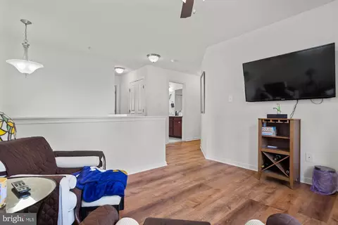 Entry Way - 1932 Rushley Rd, Baltimore, MD 21234 photo 15 of 18