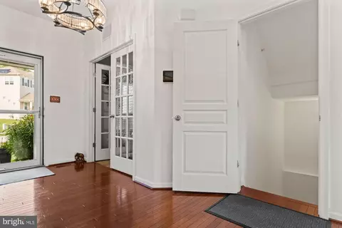 Entry Way - 1932 Rushley Rd, Baltimore, MD 21234 photo 3 of 18