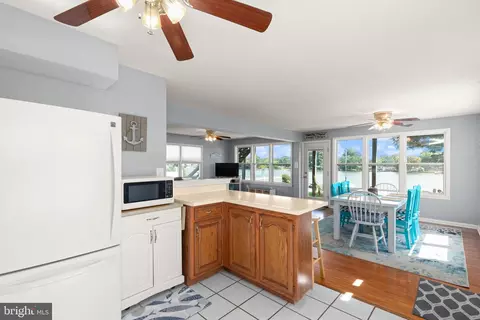 Kitchen - 174 E Kingston Park Ln, Middle River, MD 21220 photo 3 of 4