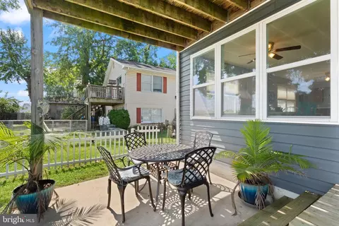 Exterior - 174 E Kingston Park Ln, Middle River, MD 21220 photo 2 of 3