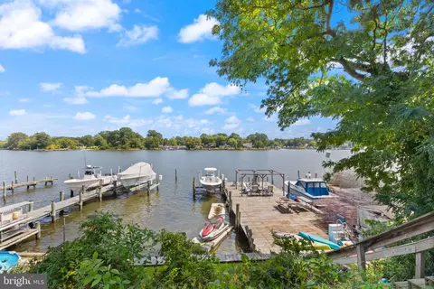View/Area - 174 E Kingston Park Ln, Middle River, MD 21220 photo 3 of 6