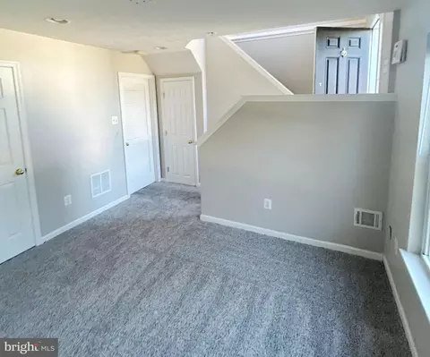 Entry Way - 877 Middle River Rd, Middle River, MD 21220 photo 1 of 3