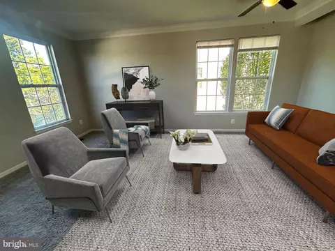 Living - 877 Middle River Rd, Middle River, MD 21220 photo 2 of 6