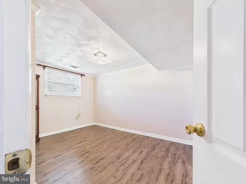 Bedroom - 5127 Mcfaul Rd, Baltimore, MD 21206 photo 11 of 13