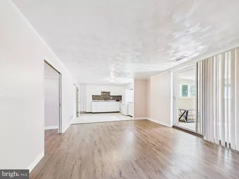 Living - 5127 Mcfaul Rd, Baltimore, MD 21206 photo 7 of 8