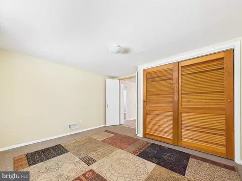 Bedroom - 5127 Mcfaul Rd, Baltimore, MD 21206 photo 13 of 13