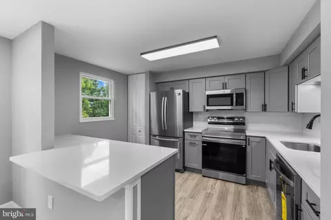 158 Spectator Ln, Owings Mills, MD 21117