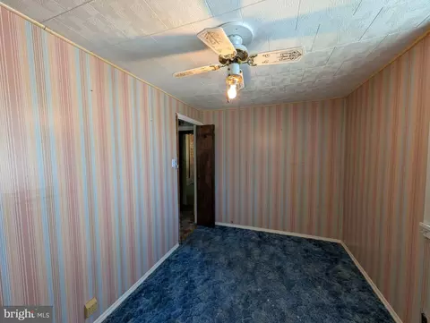 Bedroom - 6090 Falls Rd, Baltimore, MD 21209 photo 13 of 13