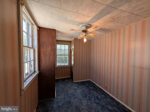 Bedroom - 6090 Falls Rd, Baltimore, MD 21209 photo 5 of 13