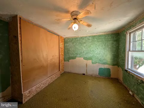 Bedroom - 6090 Falls Rd, Baltimore, MD 21209 photo 1 of 13