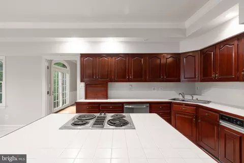 Kitchen - 14613 Philpot Rd, Phoenix, MD 21131 photo 2 of 3