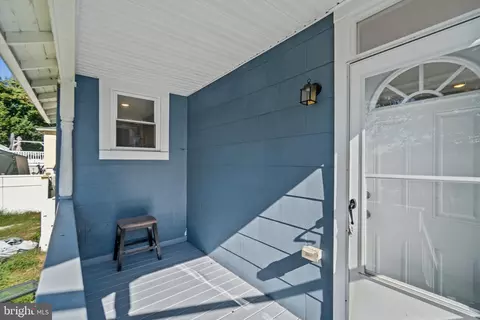 Exterior - 1265 Stevens Ave, Halethorpe, MD 21227 photo 3 of 7