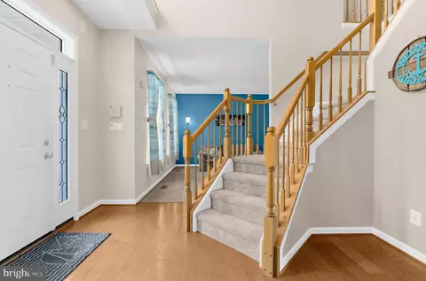 Entry Way - 1213 Maritime Cir, Essex, MD 21221 photo 4 of 12