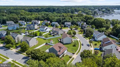 View/Area - 1213 Maritime Cir, Essex, MD 21221 photo 5 of 15