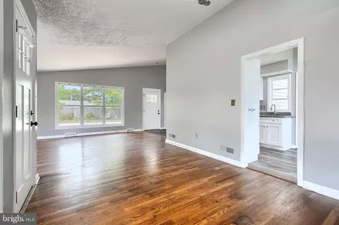 Living - 6901 Chippewa Dr, Baltimore, MD 21209 photo 7 of 8