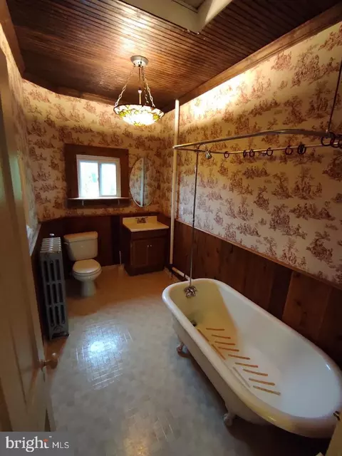 Bath - 7813 Bradshaw Rd, Upper Falls, MD 21156 photo 1 of 3