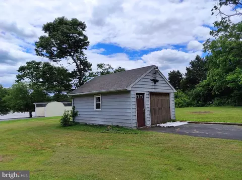 Exterior - 7813 Bradshaw Rd, Upper Falls, MD 21156 photo 3 of 4