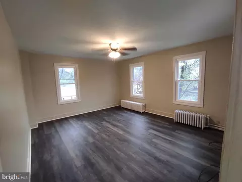 Living - 7813 Bradshaw Rd, Upper Falls, MD 21156 photo 1 of 4