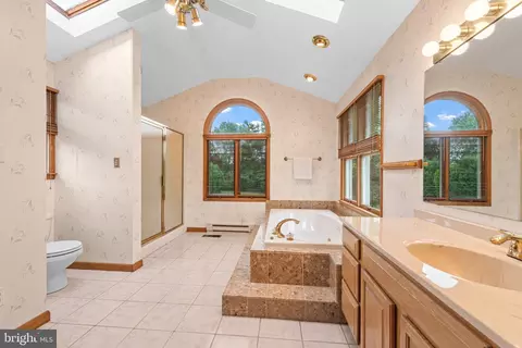 Bath - 4009 Eland Rd, Phoenix, MD 21131 photo 2 of 4