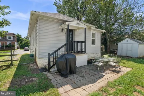Exterior - 234 5th Ave, Halethorpe, MD 21227 photo 3 of 5
