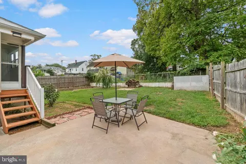 Exterior - 237 3rd Ave, Halethorpe, MD 21227 photo 3 of 5