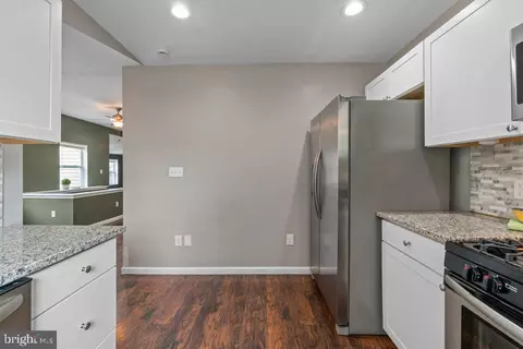 Entry Way - 237 3rd Ave, Halethorpe, MD 21227 photo 8 of 8