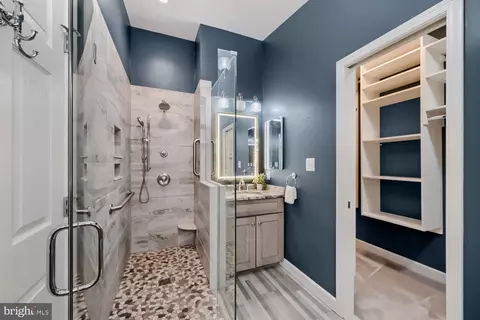 Bath - 12329 Eastern Ave, Middle River, MD 21220 photo 2 of 3