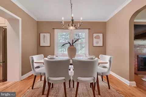 Dining - 12329 Eastern Ave, Middle River, MD 21220 photo 2 of 2