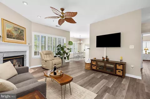 343 Hopkins Landing Dr #343, Essex, MD 21221