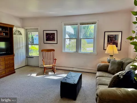 506 Lee Dr, Catonsville, MD 21228