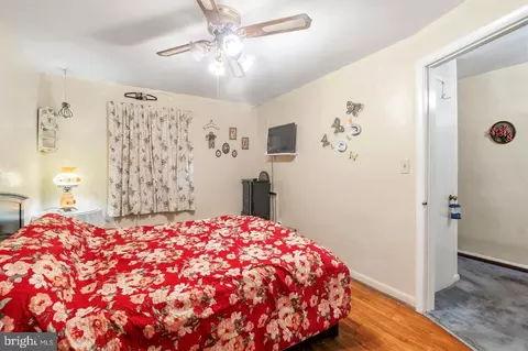 Bedroom - 928 Dalton Ave, Baltimore, MD 21224 photo 2 of 5