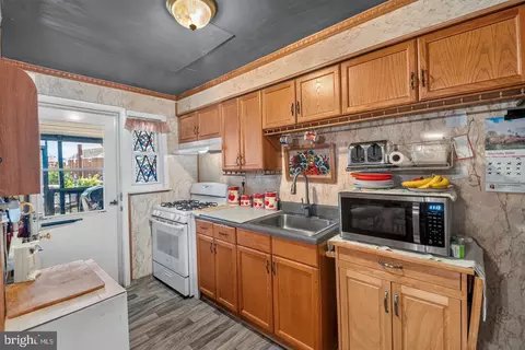 Kitchen - 928 Dalton Ave, Baltimore, MD 21224 photo 1 of 1