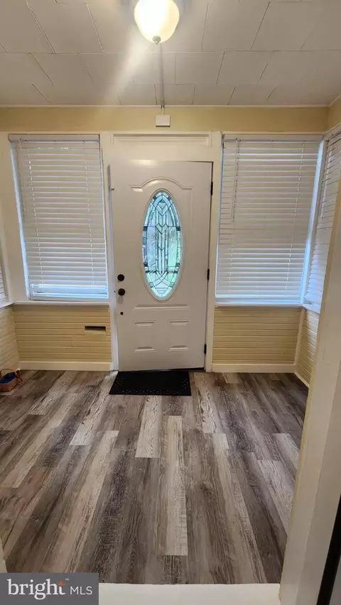 Entry Way - 30 Flagship, Dundalk, MD 21222 photo 1 of 3
