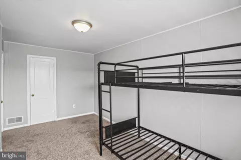 Bedroom - 2151 Vailthorn Rd, Middle River, MD 21220 photo 3 of 3
